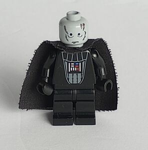 LEGO Star Wars Darth Vader Minifigure Light Bluish Gray Head sw0004a - No Helmet